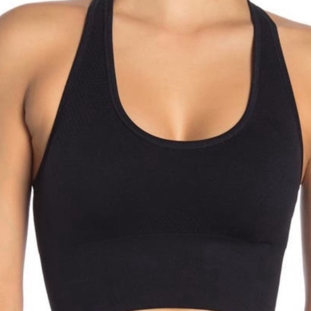 NWT! Z BY ZELLA WORKOUT TOP
